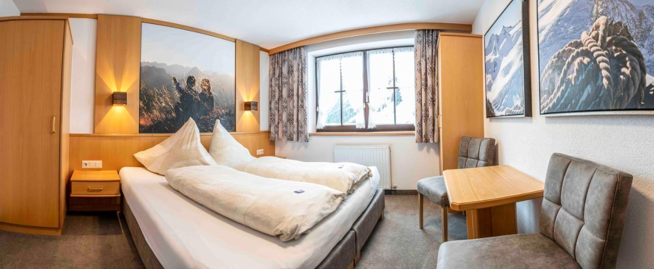 Almhof-Reithof Pitztal Hotell Sankt Leonhard im Pitztal Exteriör bild