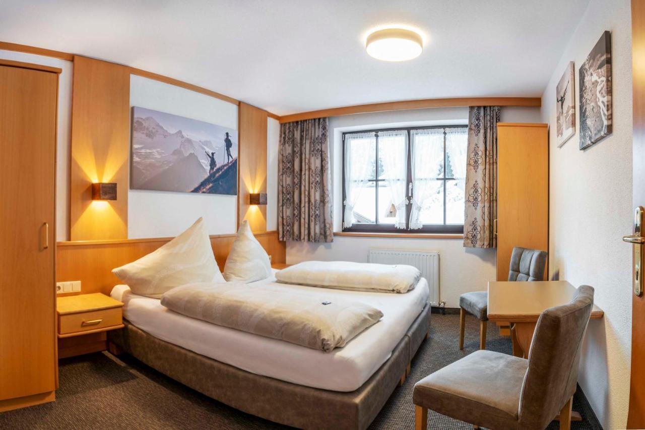 Almhof-Reithof Pitztal Hotell Sankt Leonhard im Pitztal Exteriör bild