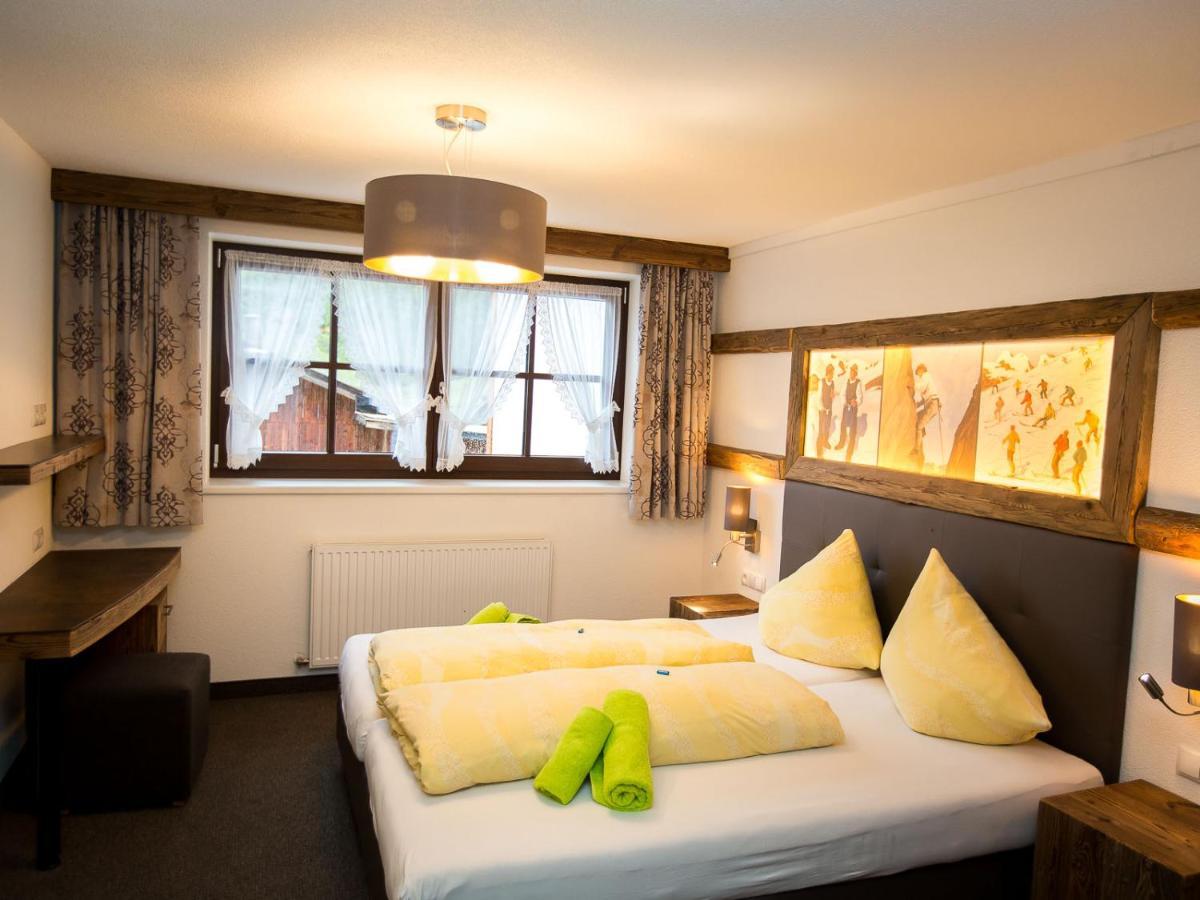 Almhof-Reithof Pitztal Hotell Sankt Leonhard im Pitztal Exteriör bild