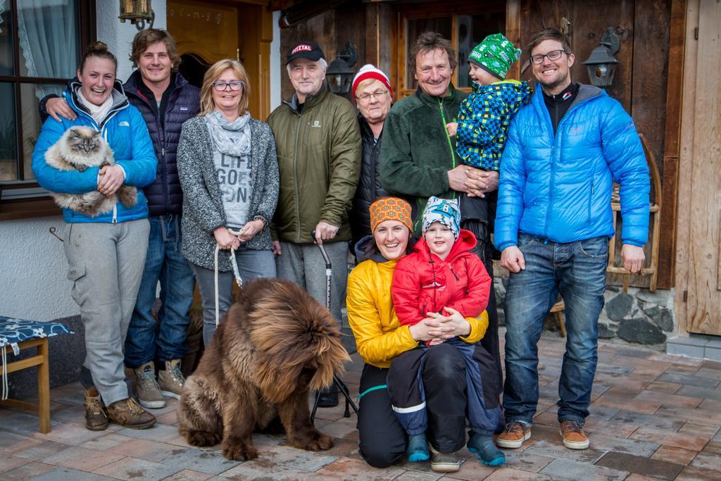 Almhof-Reithof Pitztal Hotell Sankt Leonhard im Pitztal Exteriör bild