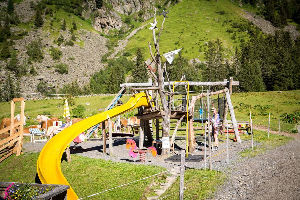 Almhof-Reithof Pitztal Hotell Sankt Leonhard im Pitztal Exteriör bild